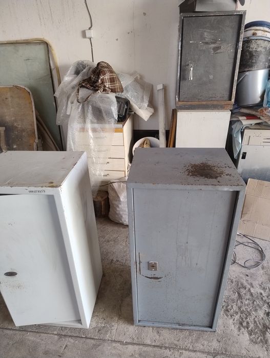 Сейф офісний для документів та цінностей 60 90 см з ключами