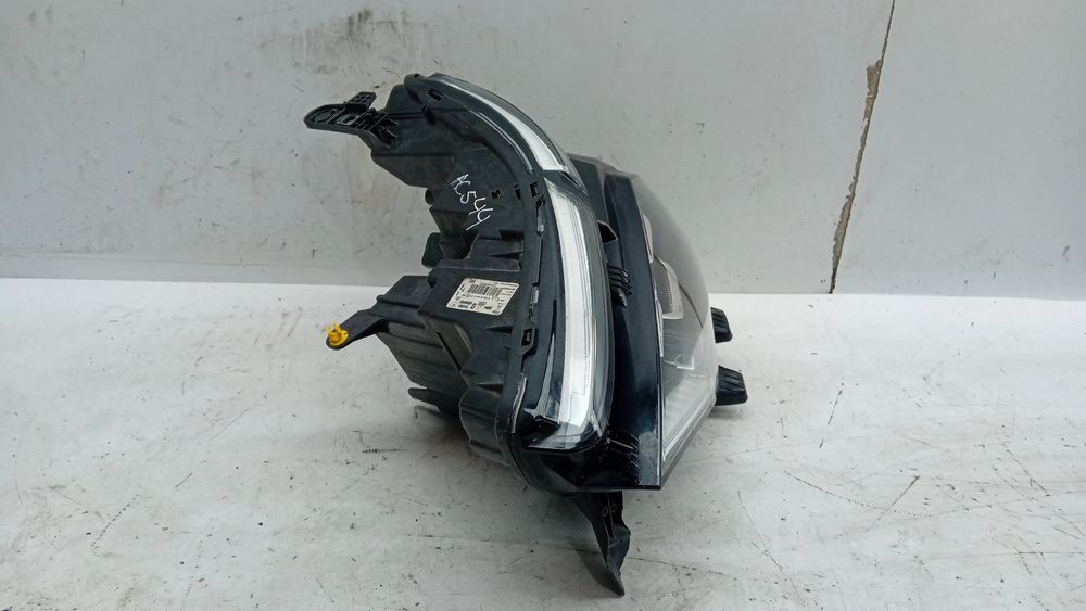 Ótica / farol esquerda CITROËN C4 III