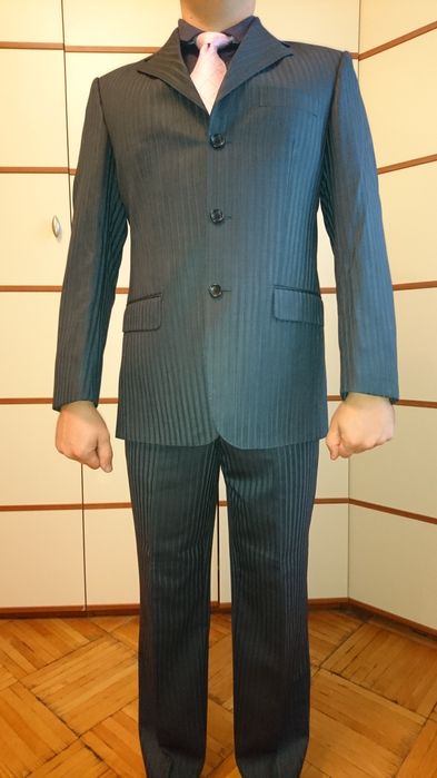 Мужской костюм (пиджак и брюки) фирмы CRANE 48р.