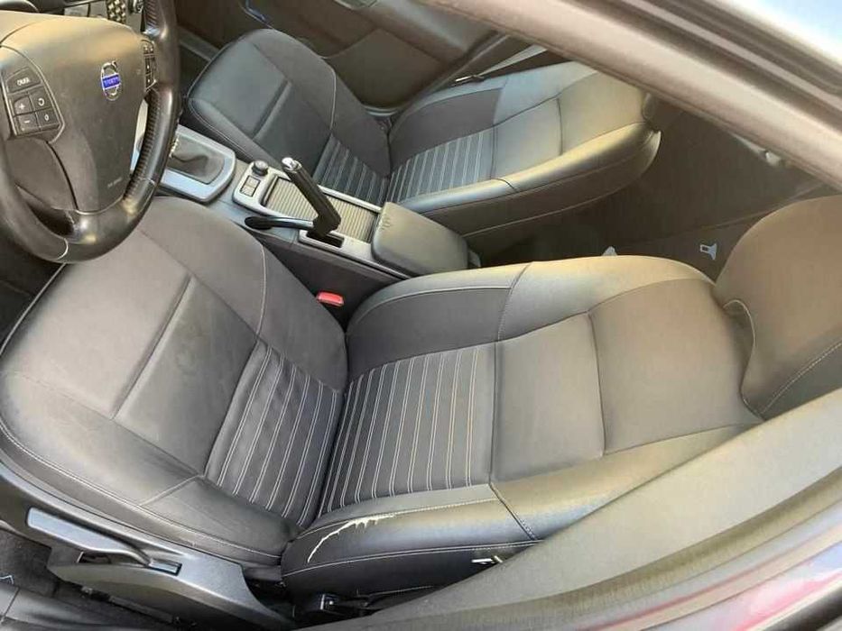 Volvo V50 1.6 - 2010 - Super Económico - 4,6 L/100KM