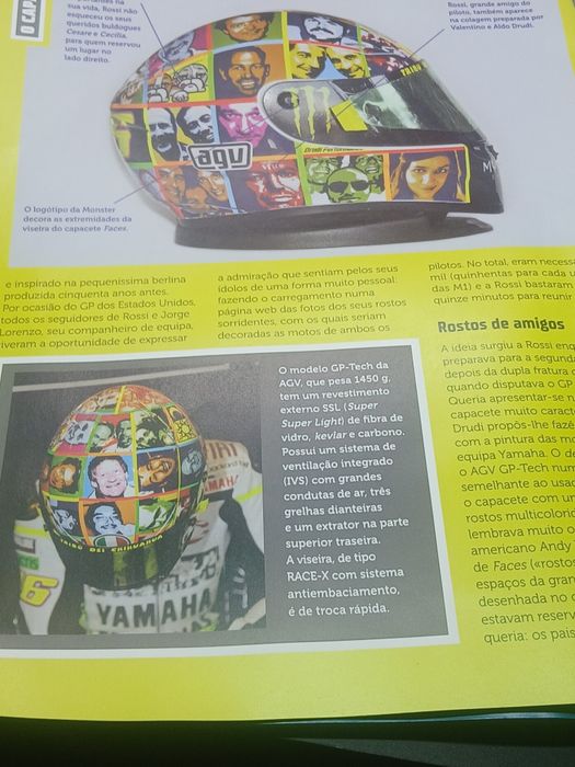 Capacetes Miniatura escala 1:15 Valentino Rossi 2 diferentes Novos