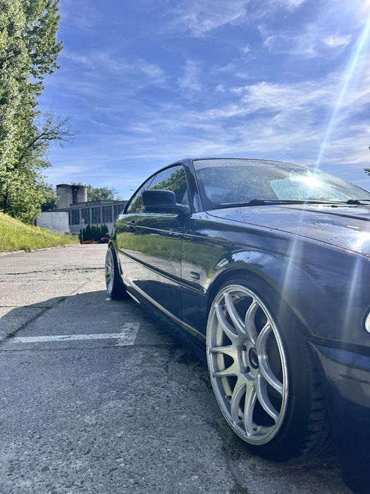 BMW E46 Coupe | M54B25 2.5 R6