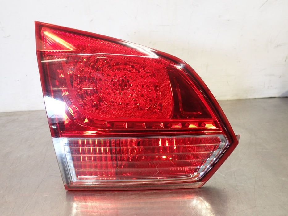 LAMPA LEWA TYLNA W KLAPIE CHEVROLET CRUZE I LIFT  95089901