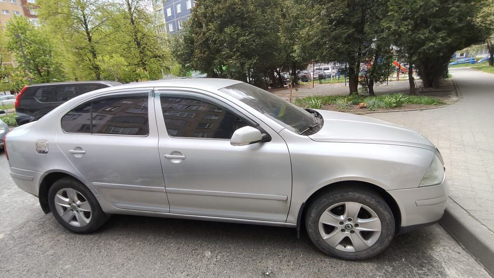 Продається автомобіль.