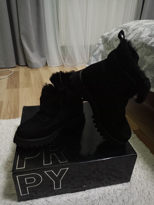 Продам фірмові черевики PRPY в ідеальному стані
