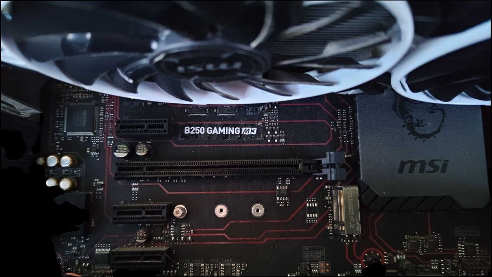 Płyta Główna MSI B250 Gaming M3 s1151, i-7 7700, RAM DDR4 16Gb