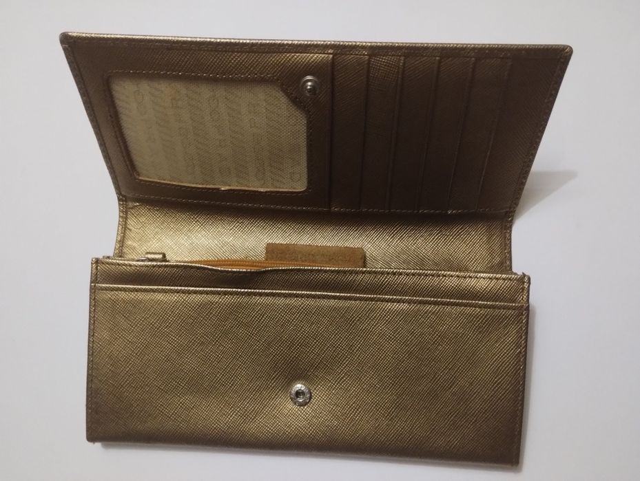 Женский кошелек prada