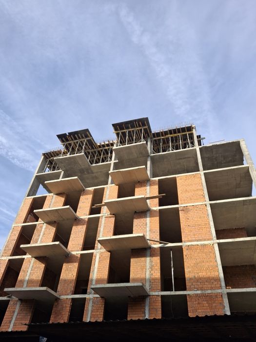 Продам 1 кім на 4 пов в новобудові