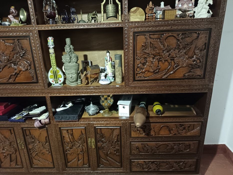Móvel de sala oriental em madeira