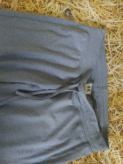 Under Armour spodnie dresowe M