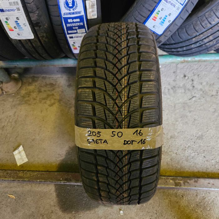 Opona Saetta Winter 205/50R16 z 2016r nowa zimowa