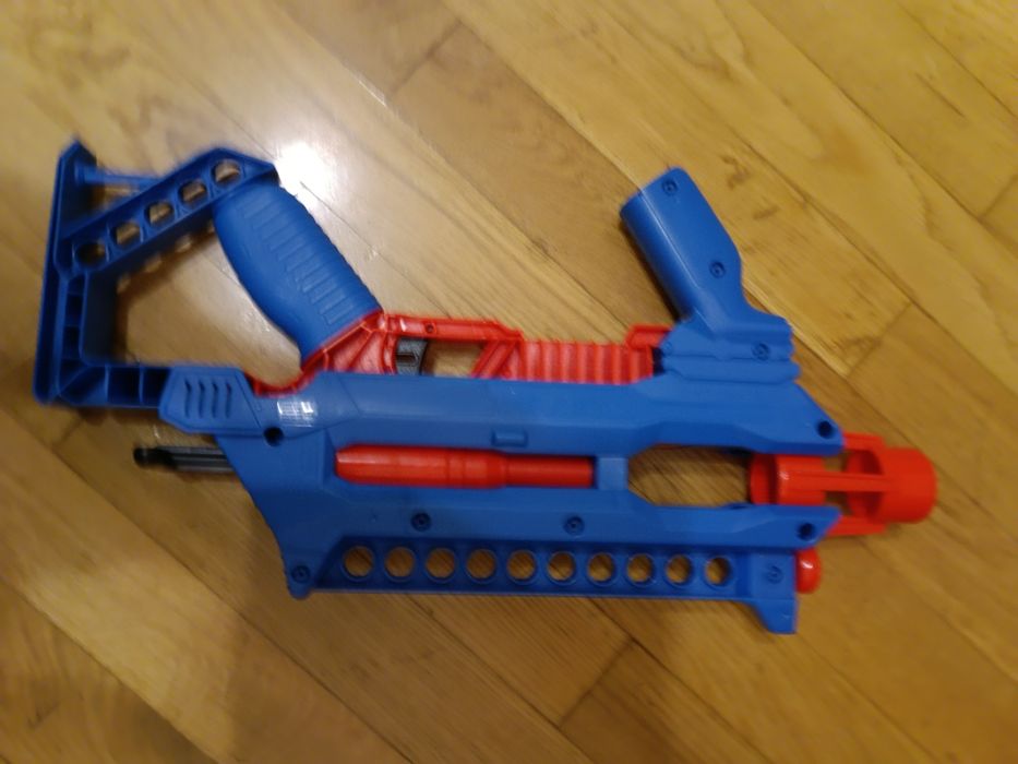 Nerf бластер у гарному стані