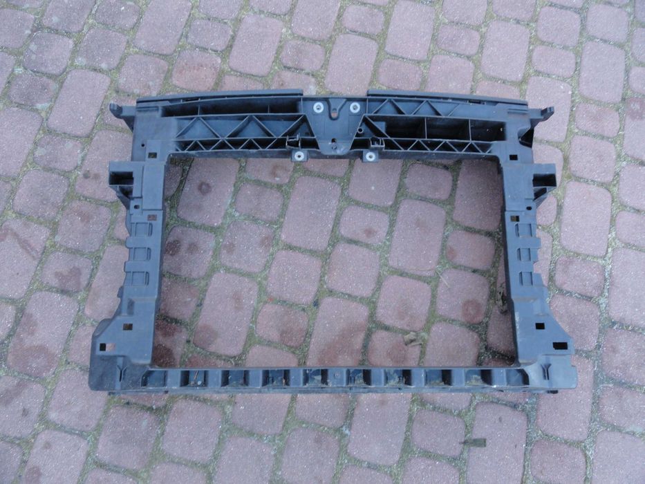 VW Caddy 4 Pas przód oryginał 15-20
