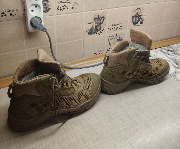 Берцы Талан, соты. Размер 44 и 45. В хорошем состоянии. Две пары!!!