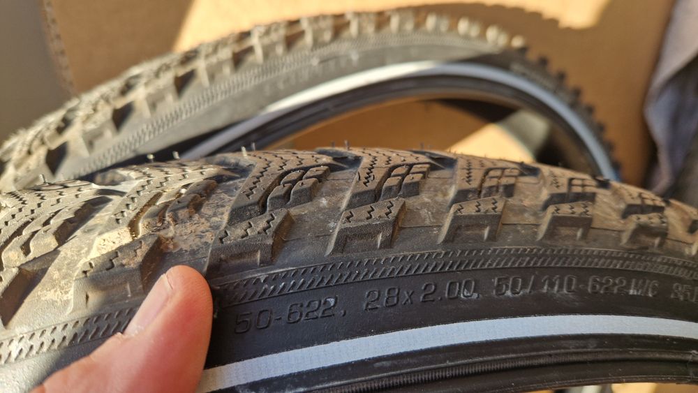 Dwie jak nowe opony Schwalbe Marathon  365 addix 28x2.0 zimowe  ebike