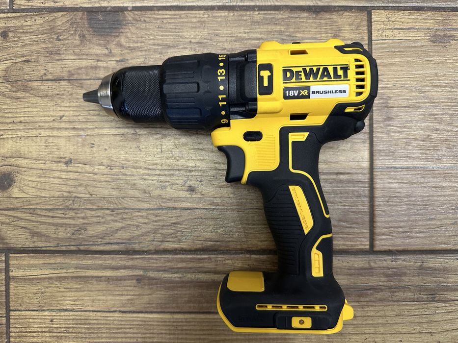 Wiertarko-wkrętarka udarowa DeWalt DCD778 - 2023r.