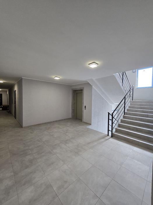 2-кімн квартира вільного планування поруч із парком Боздош Під ремонт