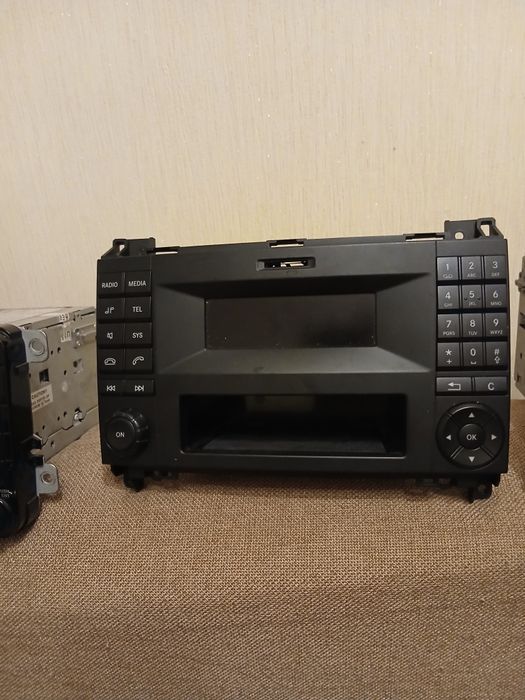 Автомагнітоли VW Golf 5/6 zenec, Bosh  VW radio , Mercedes  MR2510  Sprinter