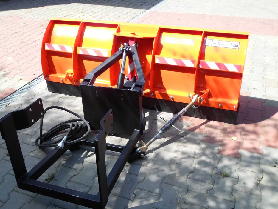 Pług śnieżny do śniegu Ursus c 330 c 360 MF 4x4 TUR TUZ AUTO Zetor FV