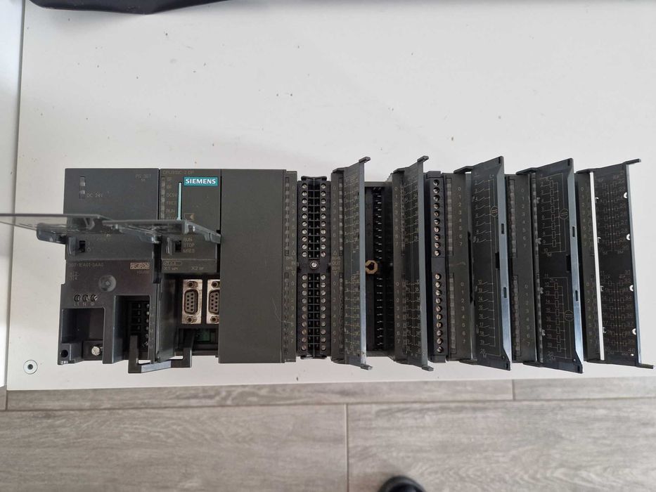 PLC Siemens S7-300 CPU313-2DP + zasilacz+ moduły2xDI + 2 x DO + szyna