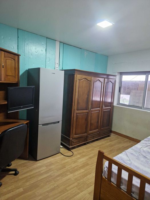 Apenas quarto com 1 quarto e 1 casa de banho
