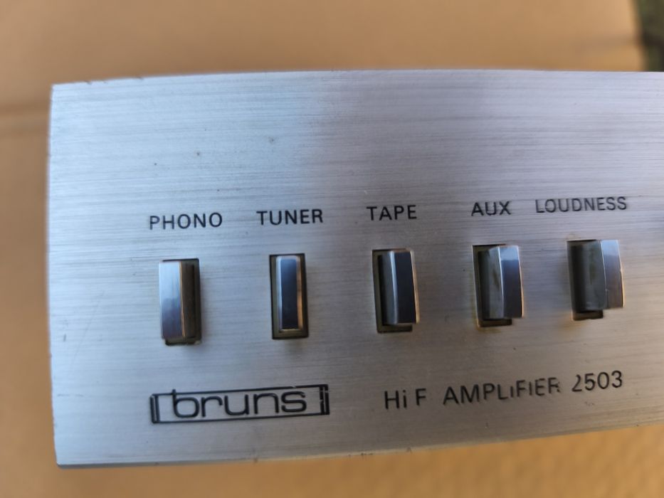 Wzmacniacz hi fi stereo Trawiata