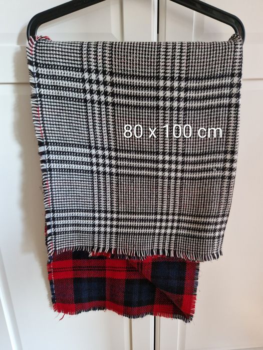 Dwustronny szalik Marie Lund szal w pepitke czarno-bialy