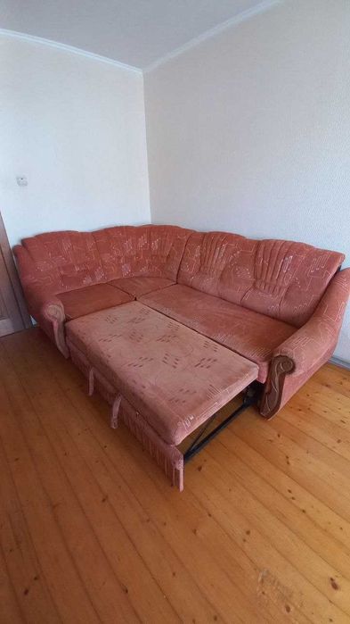 Кутовий диван, зроблений під замовлення