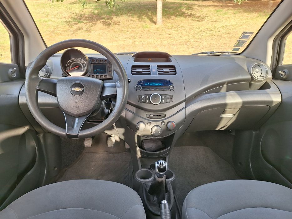 Chevrolet Spark 1.0 Bi-fuel 2013