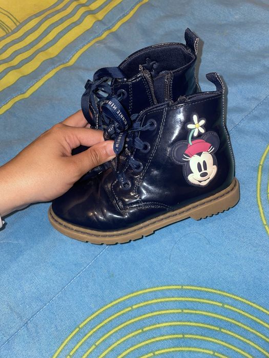 Vendo botas da minnie