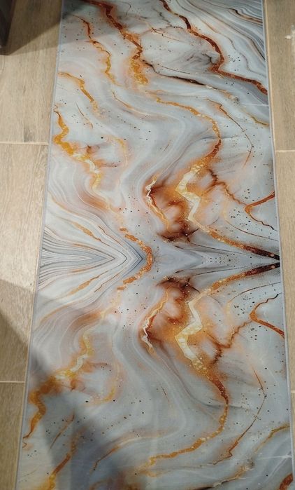 Розкішний килим з кришталевого оксамиту