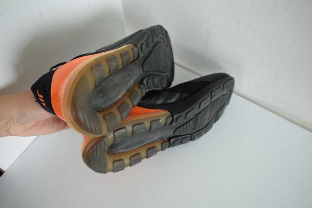 Nike Air Max 270 czarne 39 z pomarańczową wstawką sneakersy