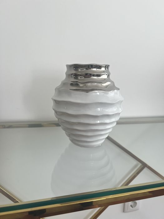 Jarro decorarativo em cerâmica