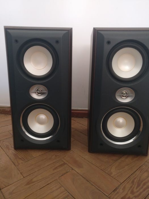 Um par colunas SONY SS-S9