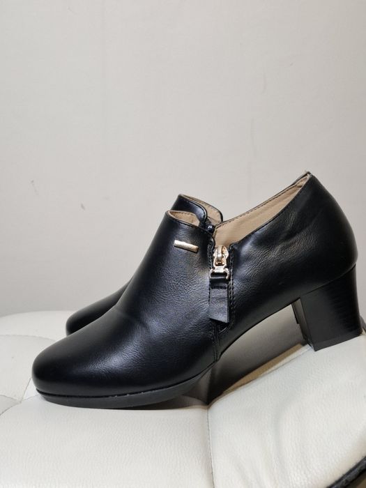 RS 37 półbuty czarne damskie nowe