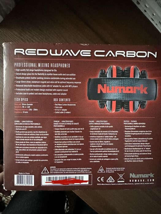 Звукова карта M-AUDIO M-Track solo і студійні навушники.