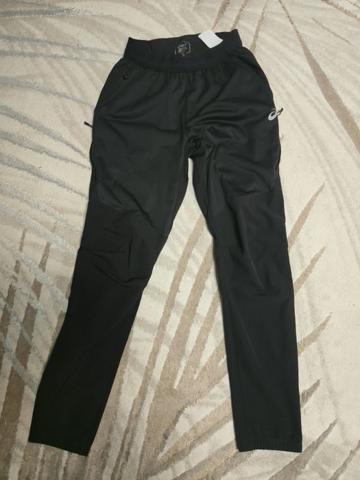 Sprzedam spodnie treningowe asics