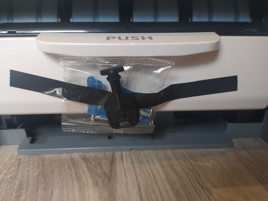 Mechaniczny podajnikMERIDA ONE BIAŁY