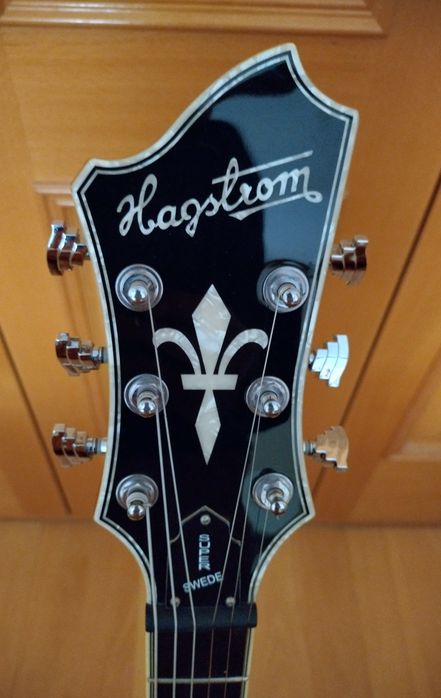 Guitarra Hagstrom super swede tremar Nova