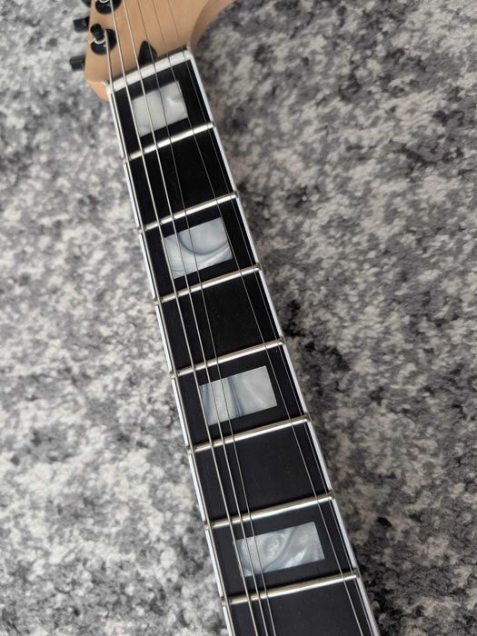 Электрогитара Fender Jim Root Jazzmaster V4 Flat White + Кейс (2024)