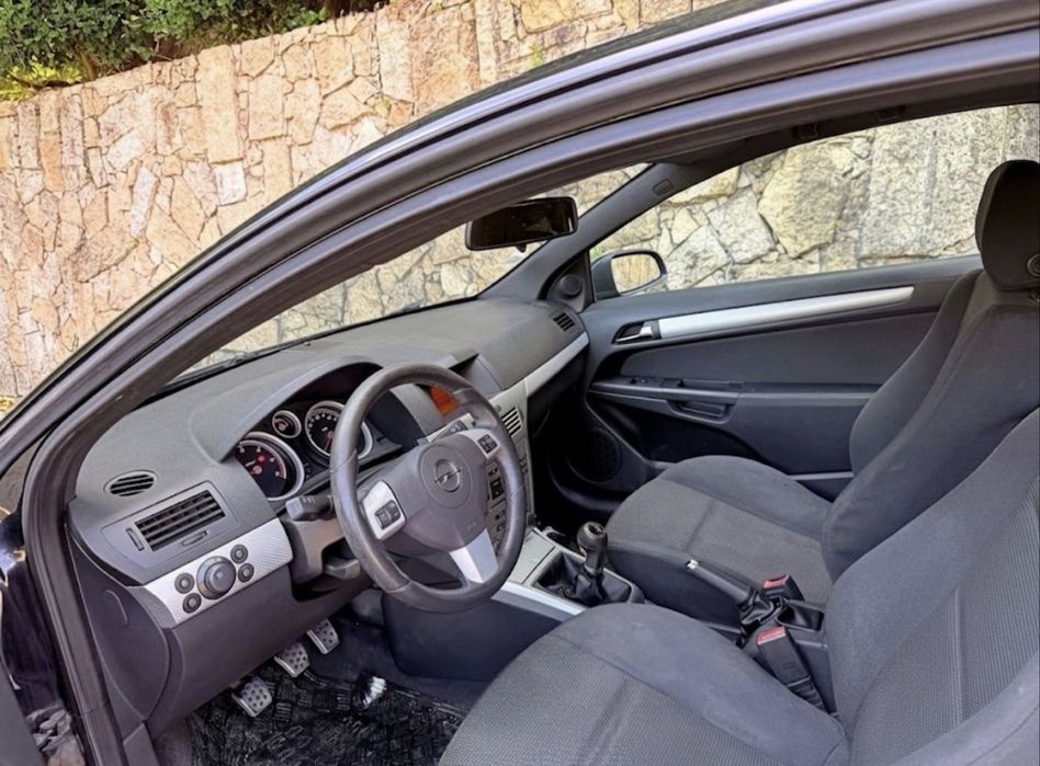 Opel Astra H Gtc