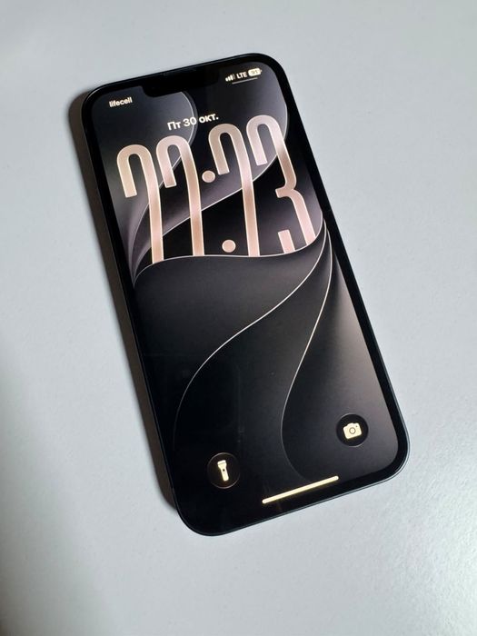 Продам iphone 13 128gb