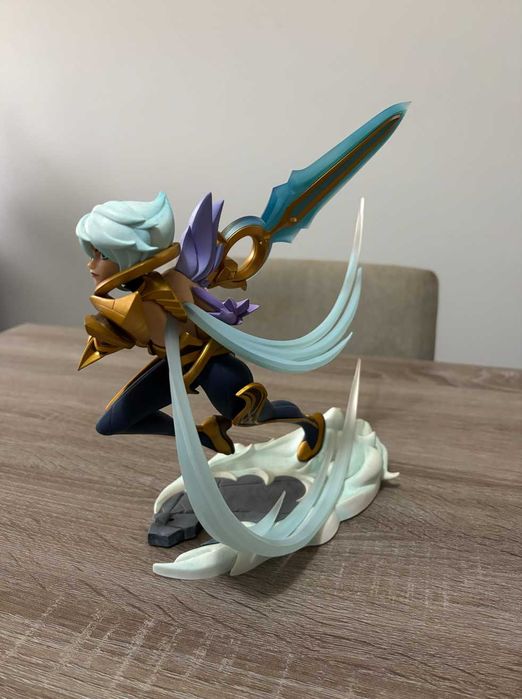Dawnbringer Riven Unlocked - Figura Colecionável Riot Games