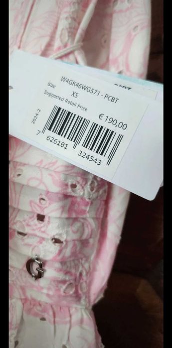 Vestido Guess NOVO c/ etiqueta. 100% algodão