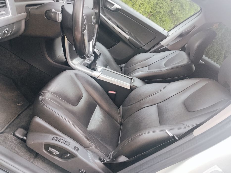 Volvo XC60 2.0d 190KM Polift