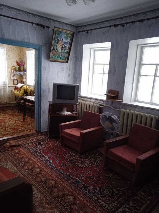 Дім з прибудовою