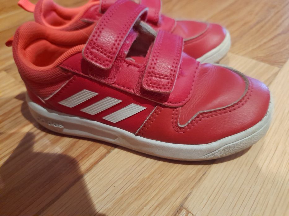 Sapatilhas adidas em bom estado tamanho 27