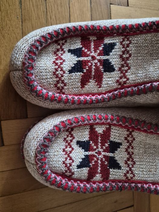 Хутряні тапочки, капці, чуні