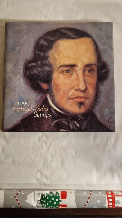 Livro CTT Portugal em selos 1999