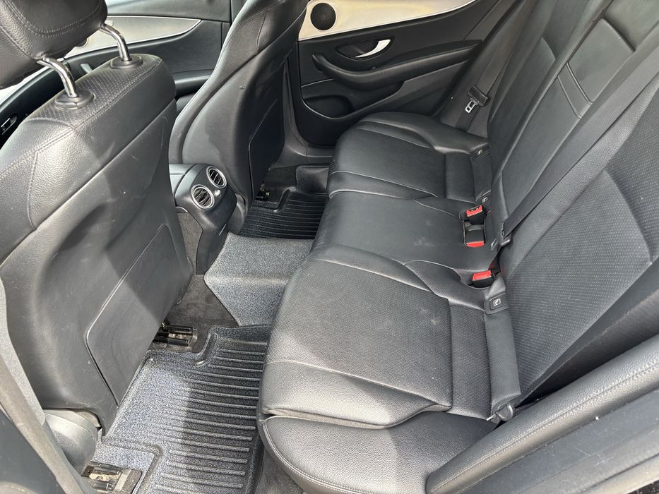 Mercedes-Benz E220d 194KM 9G